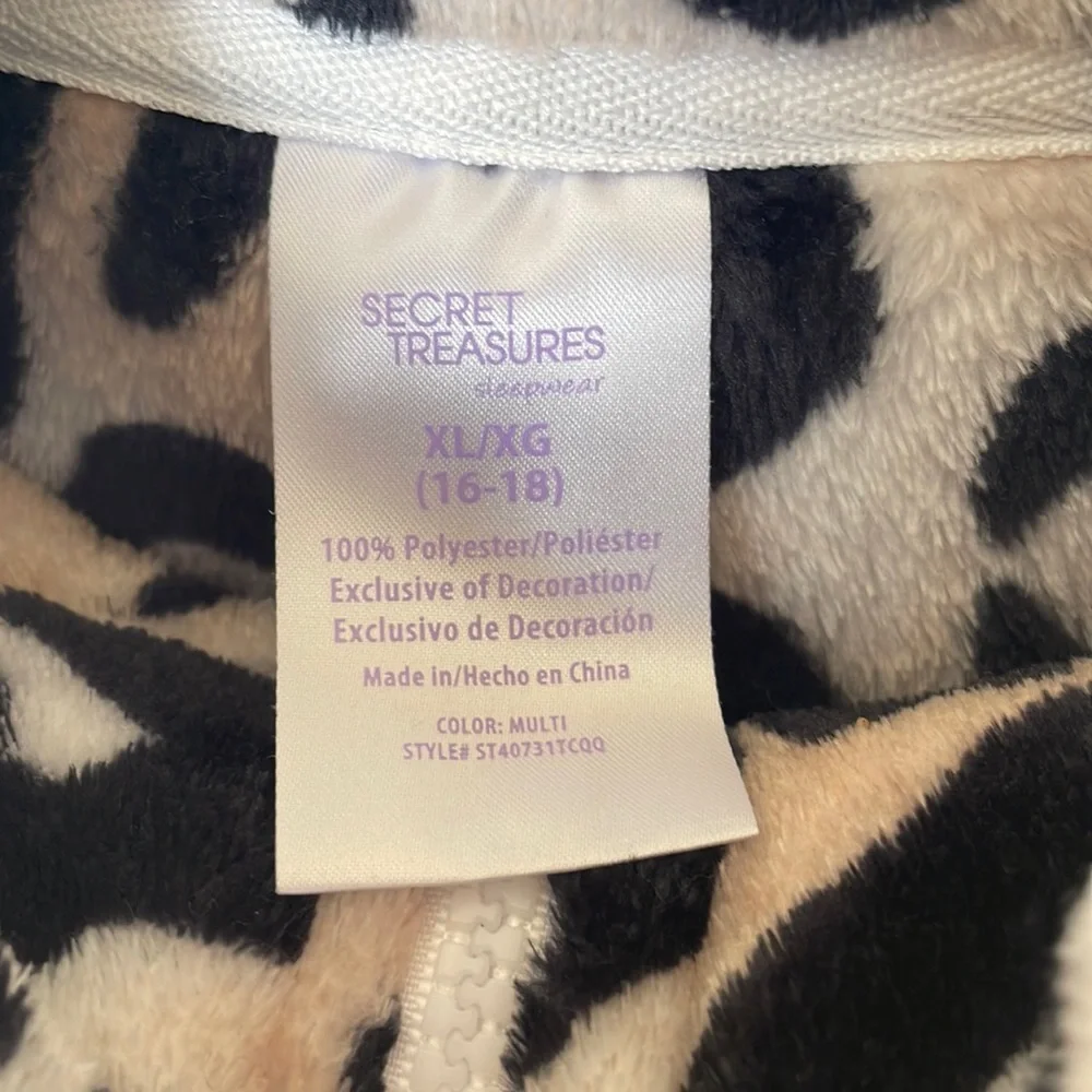 Secret Treasures Lounge Set - Picture 10 of 10